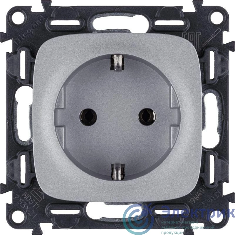 753921 | Розетка 1-м СП Valena Allure 16А IP2X 250В 2P+E безвинт. клеммы с лицев. панелью механизм алюм. Leg 