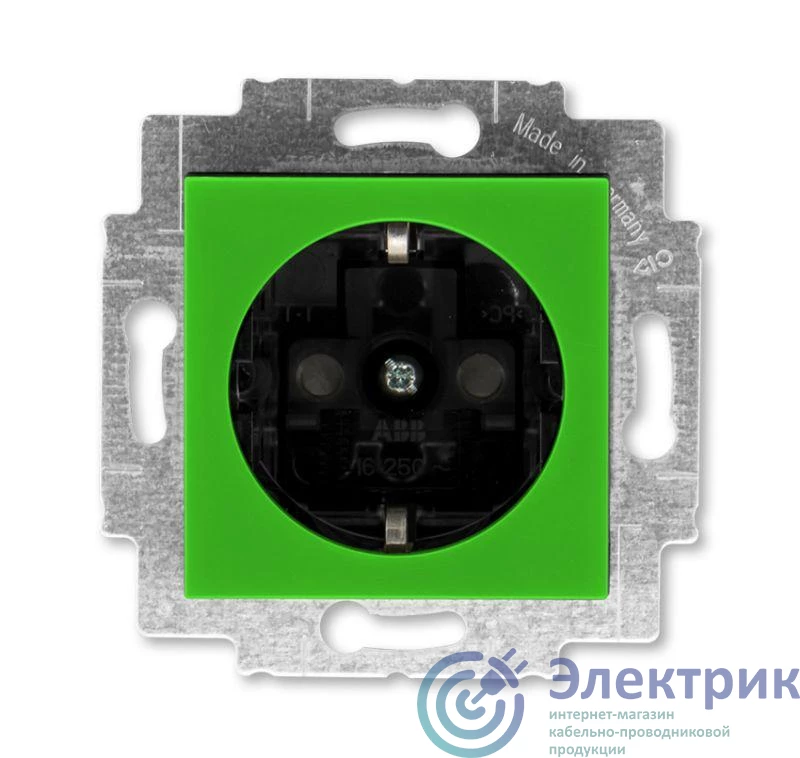 2CHH203457A6067 | Розетка 1-м СП Levit 16А IP40 с заземл. защ. шторки зел./дым. черн. ABB
